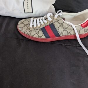 Gucci GG Supreme Red & Navy Stripe Court Sneaker